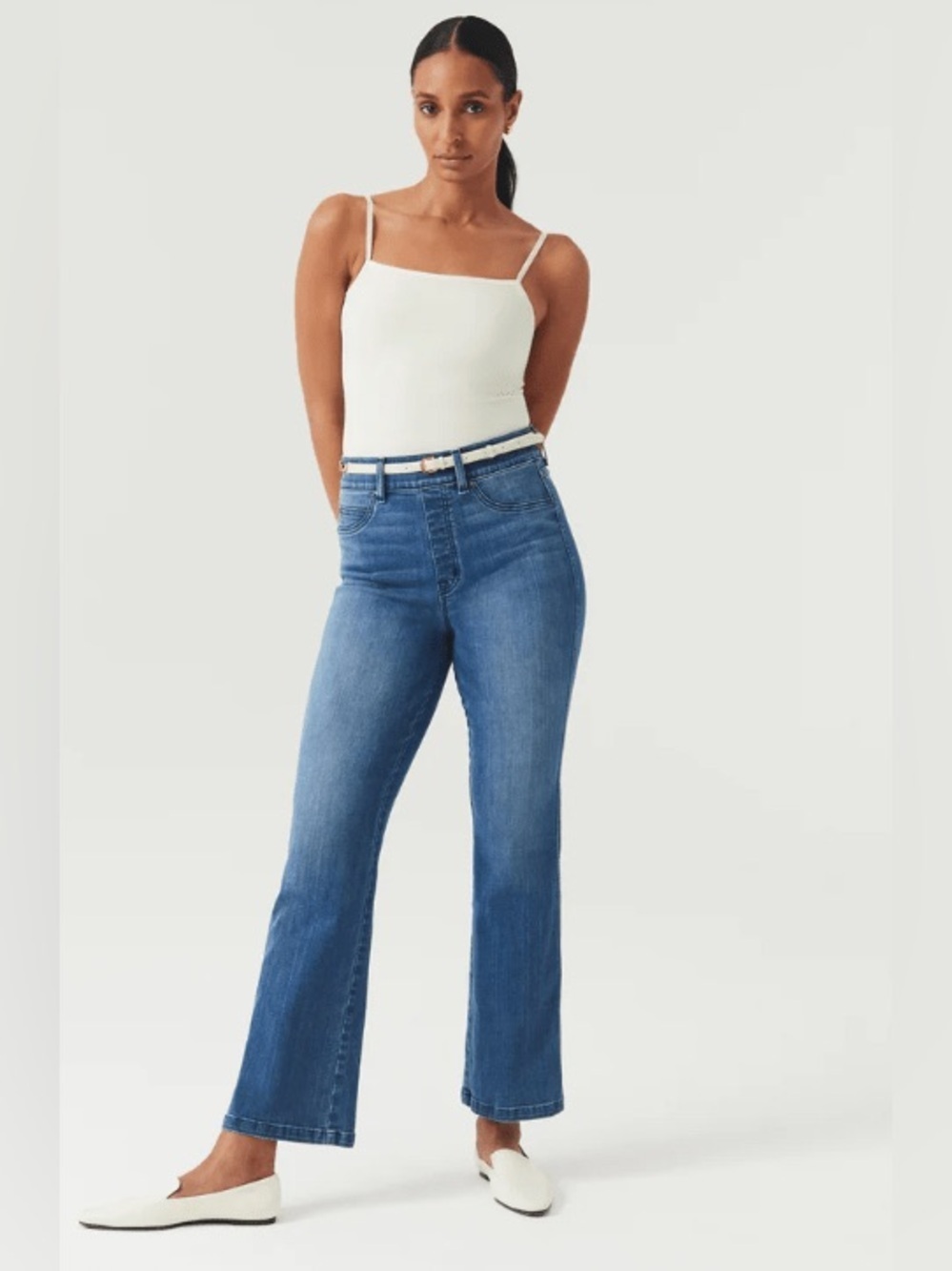 Spanx Kick Flare Jeans Small Vintage Indigo pull on stretch shaping high rise
